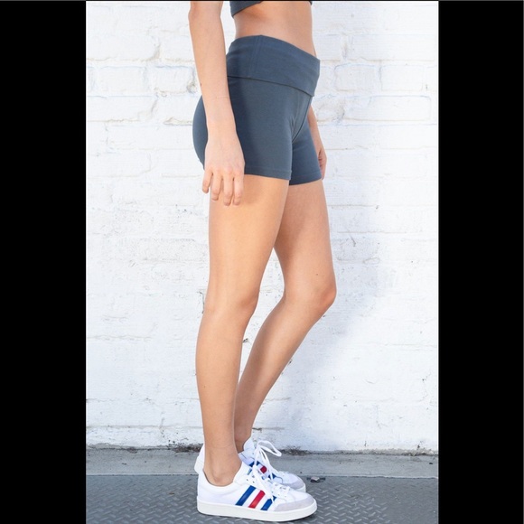 Brandy Melville faded blue Priscilla shorts - Picture 2 of 5